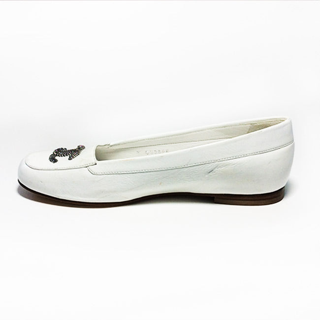 Chanel White Patent Leather Flats with Silver CC Sz 37.5 (7.5) – Cris  Consignment
